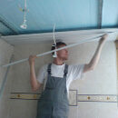 Монтаж реечных потолков